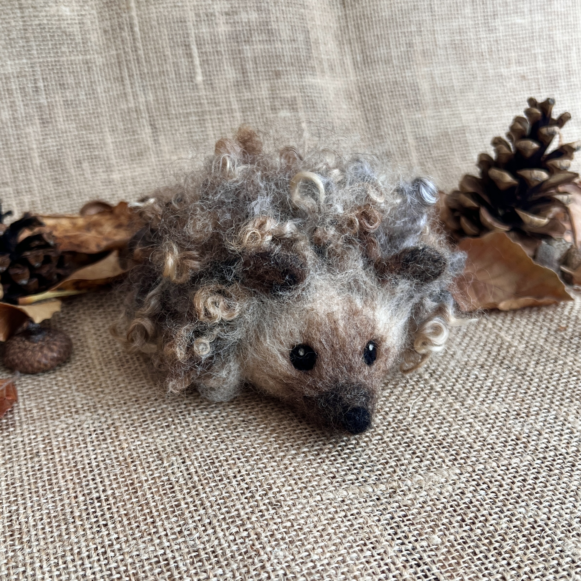 Filzkurs: Kuscheliger Igel (15. November 26 | 14:00-16:30) – Bild 2